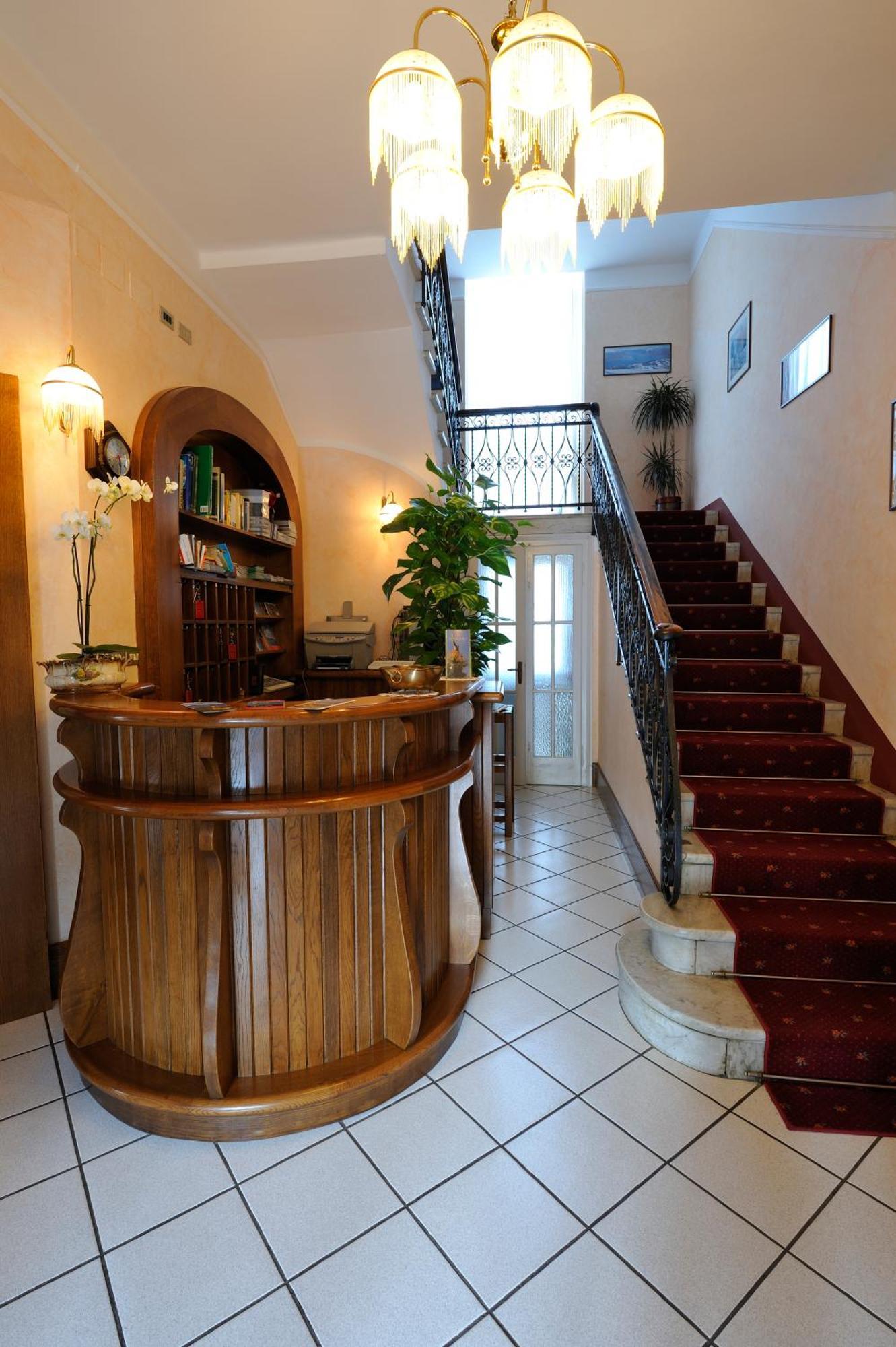 Hotel Villa Mon Toc Stresa Exterior photo