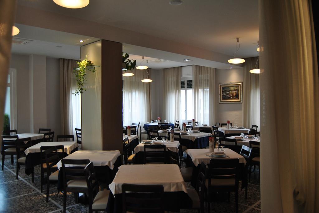 Hotel Villa Mon Toc Stresa Exterior photo